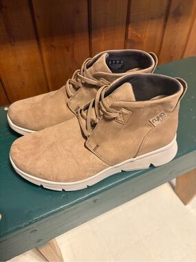 Ryko made for Women Tan Chukka Sneaker Boots Slip Ons Size 10W